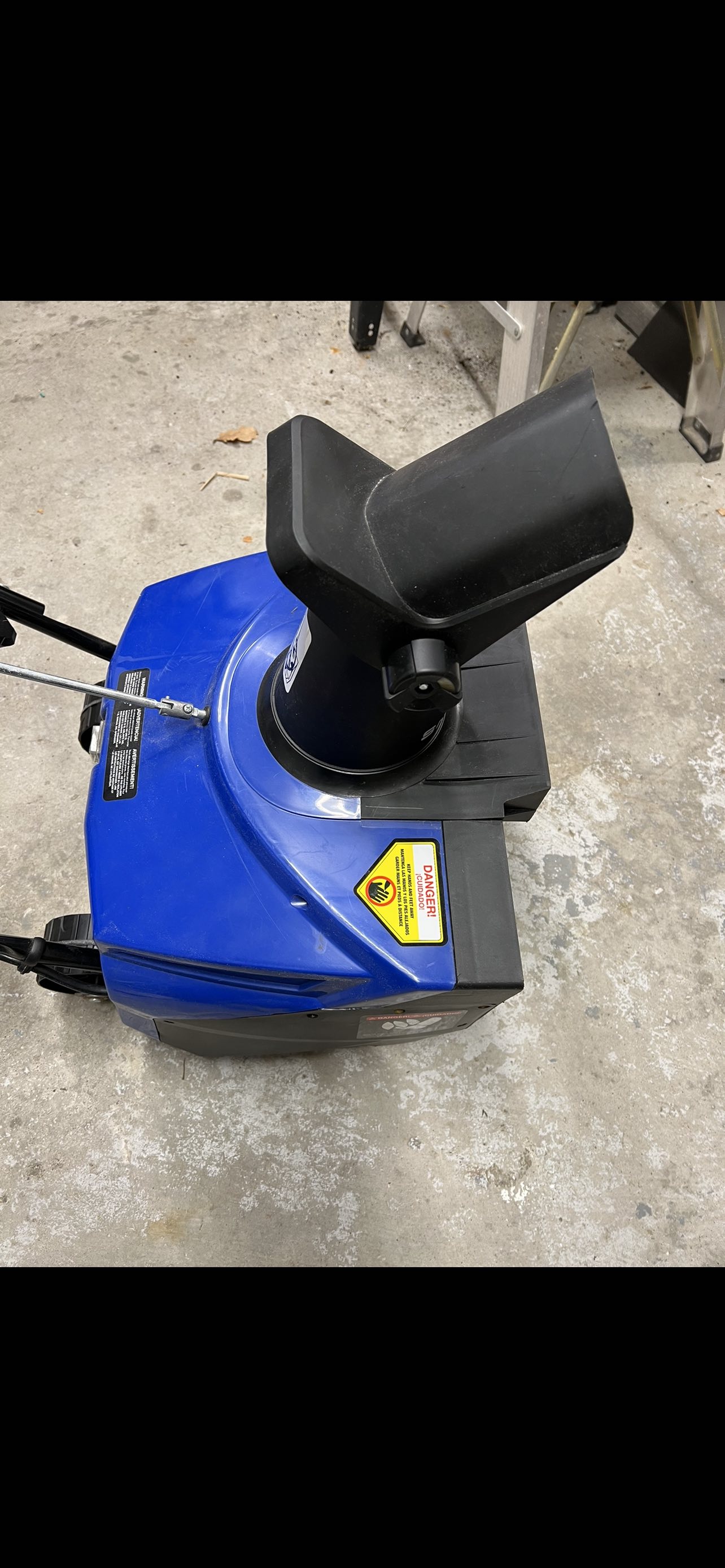 Snow blower