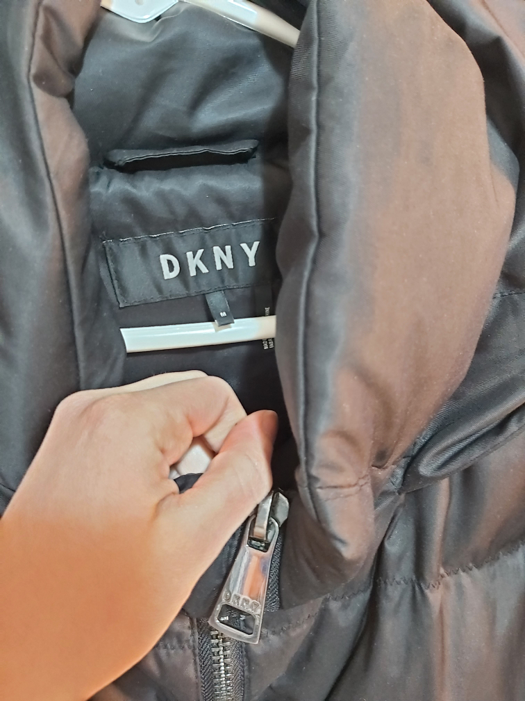 DKNY black hooded puffer coat, size medium image indicator(3)