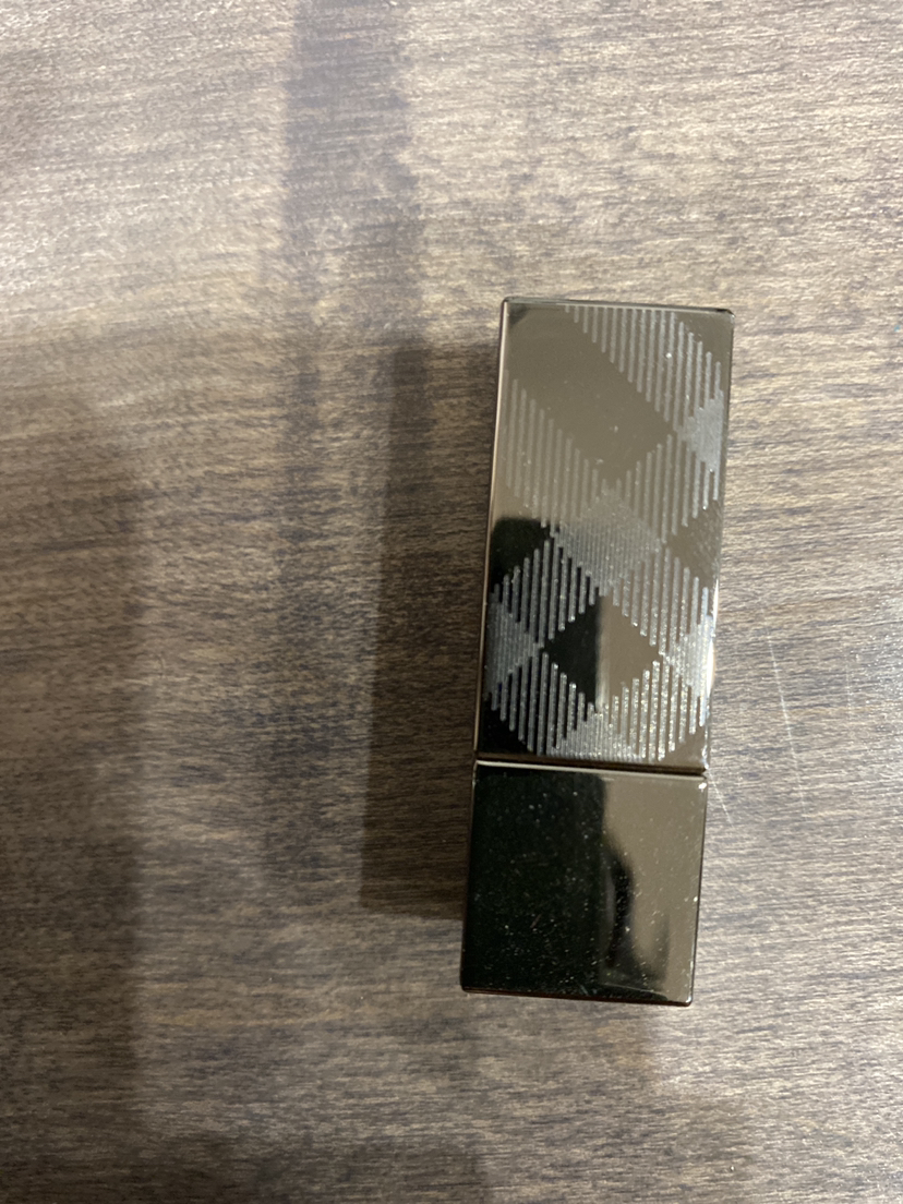 🦃 Burberry lipstick thumbnail