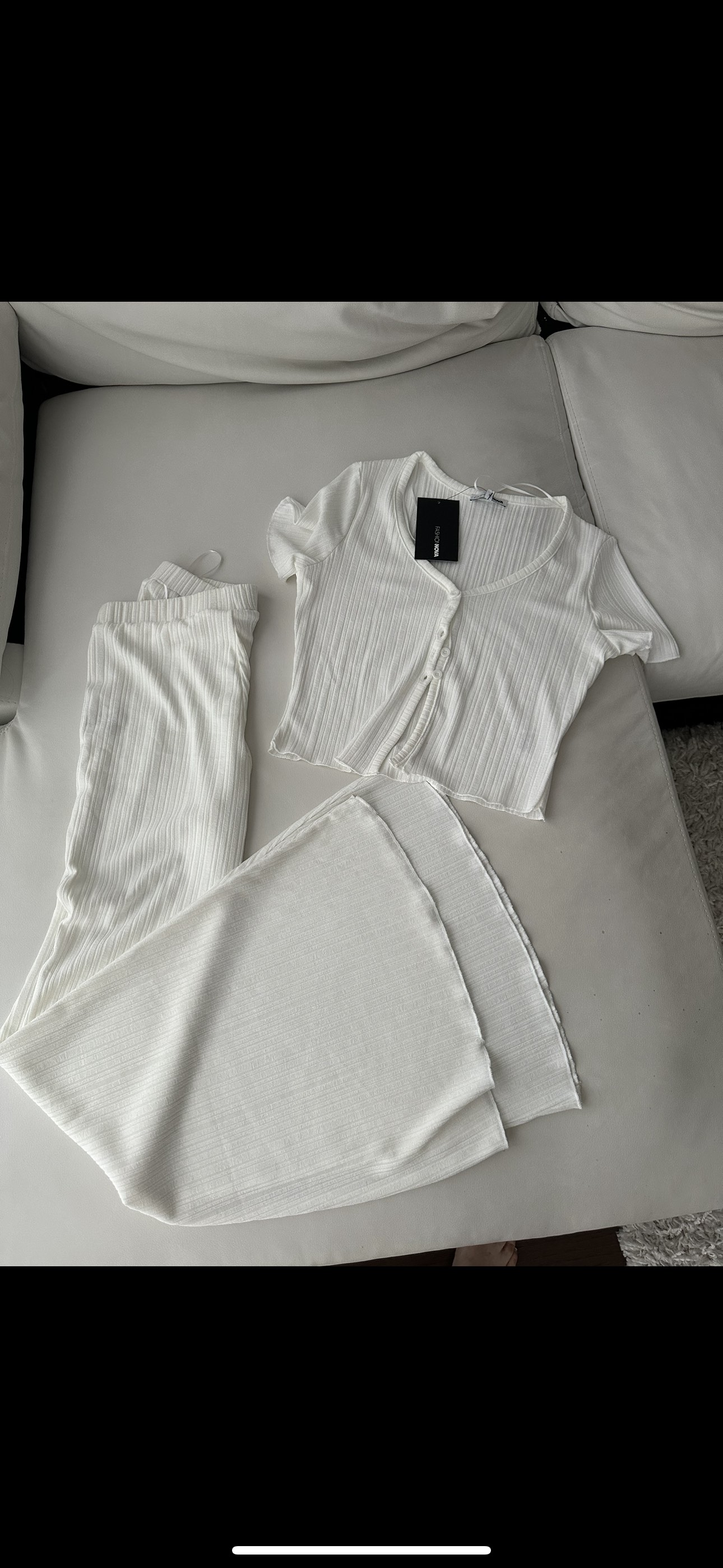 White two piece beach set 🦃 thumbnail