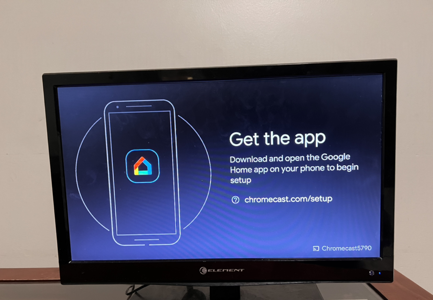 Small monitor with chromecast thumbnail