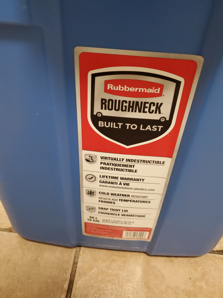 4 Brand New Storage Bins 68 liters each image indicator(4)