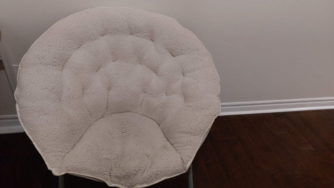 Moon chairs
