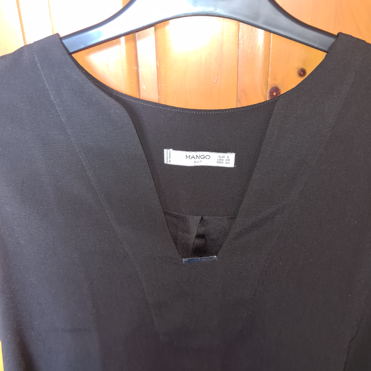 Mango - Black sleeveless top image indicator(2)