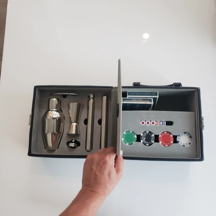 Gentlemens Portable Bar Set + Poker Set in Elegante Case