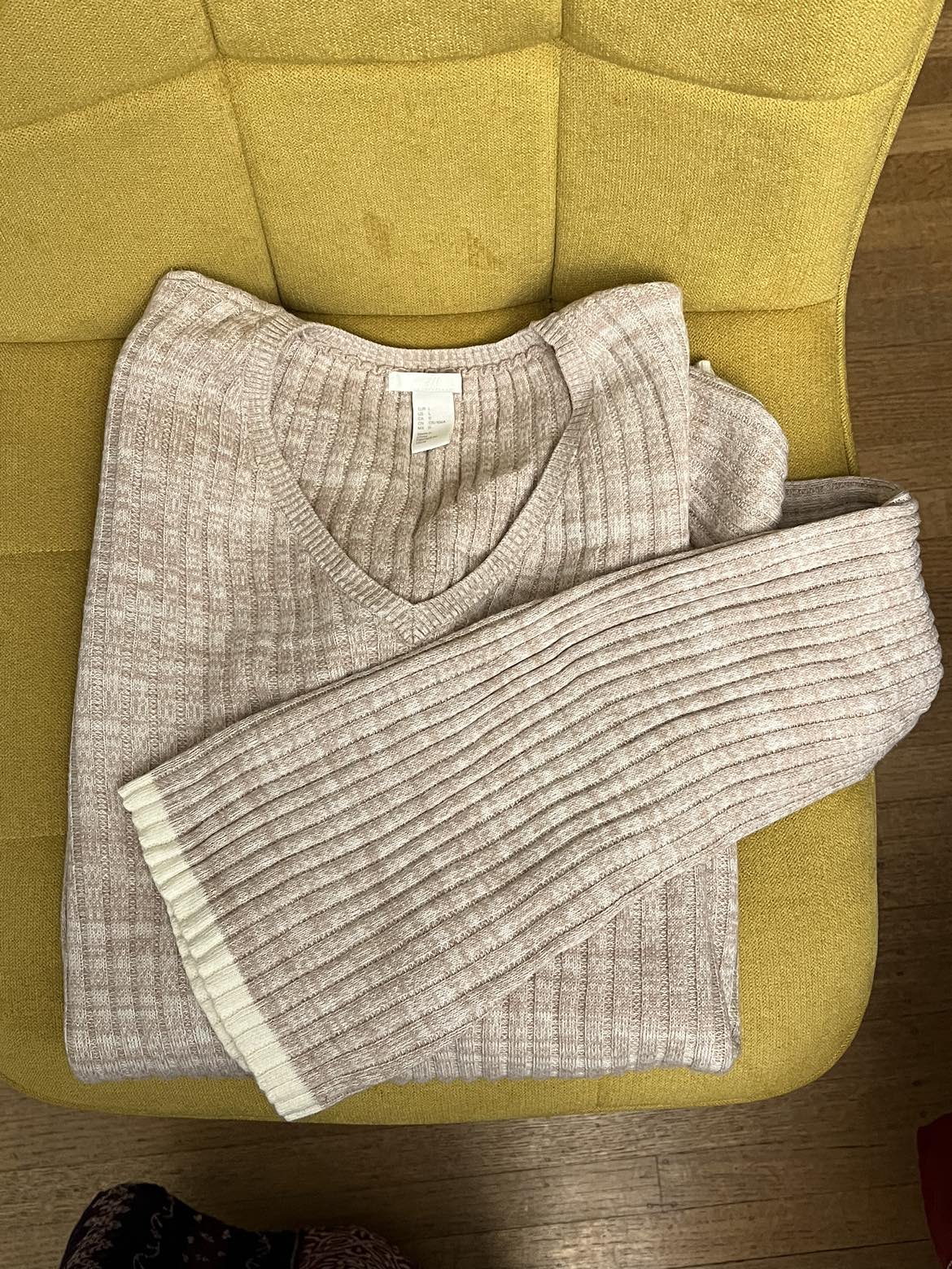 Women Sweaters Assorted Styles image indicator(4)