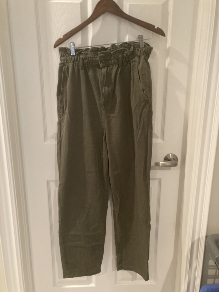 Pants- 7 for all mankind