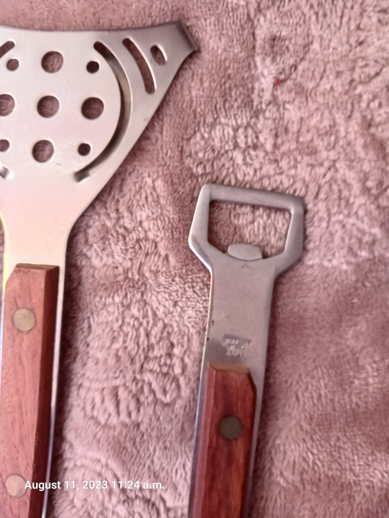 1970s bar essential tools image indicator(2)