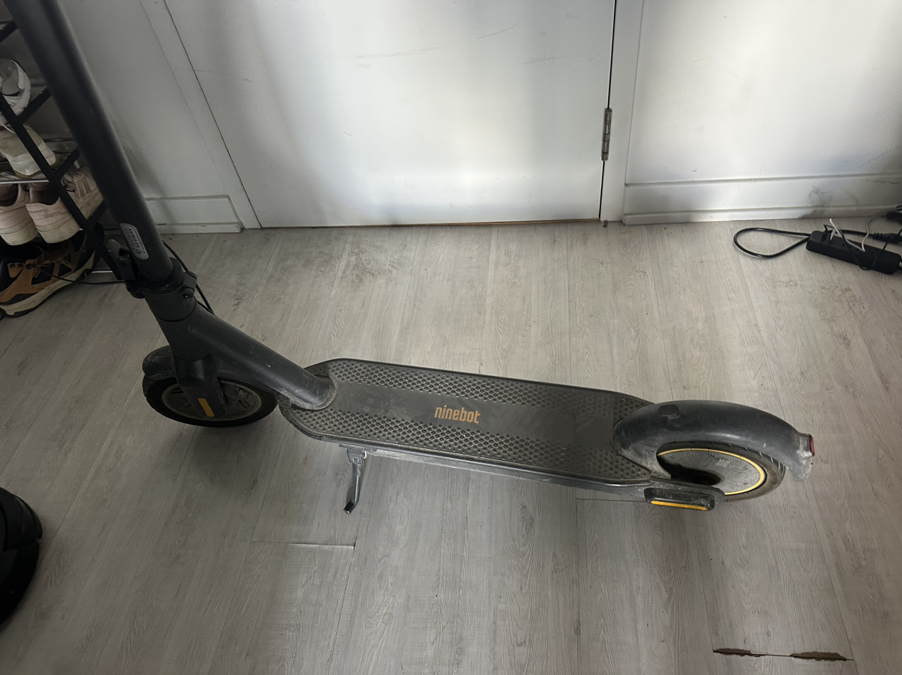 Ninebot G30P max adult electic scooter - telephone holder + pump - photo 4