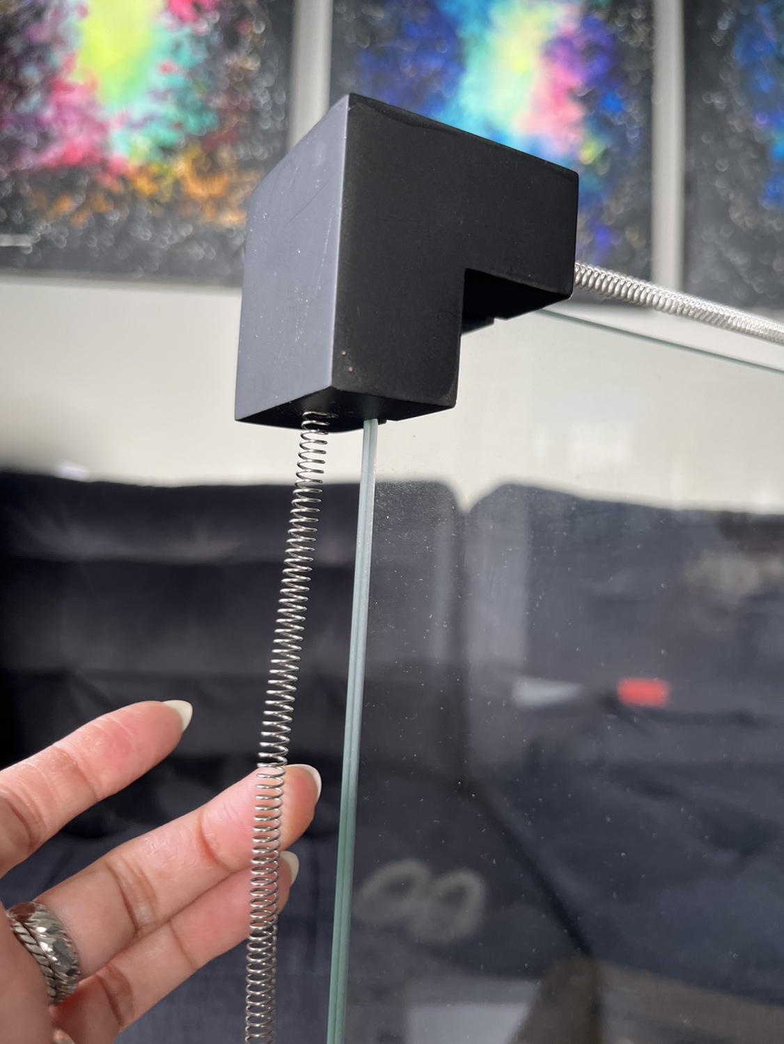 Contemporary Glass Picture Frame with Spring details. image indicator(3)