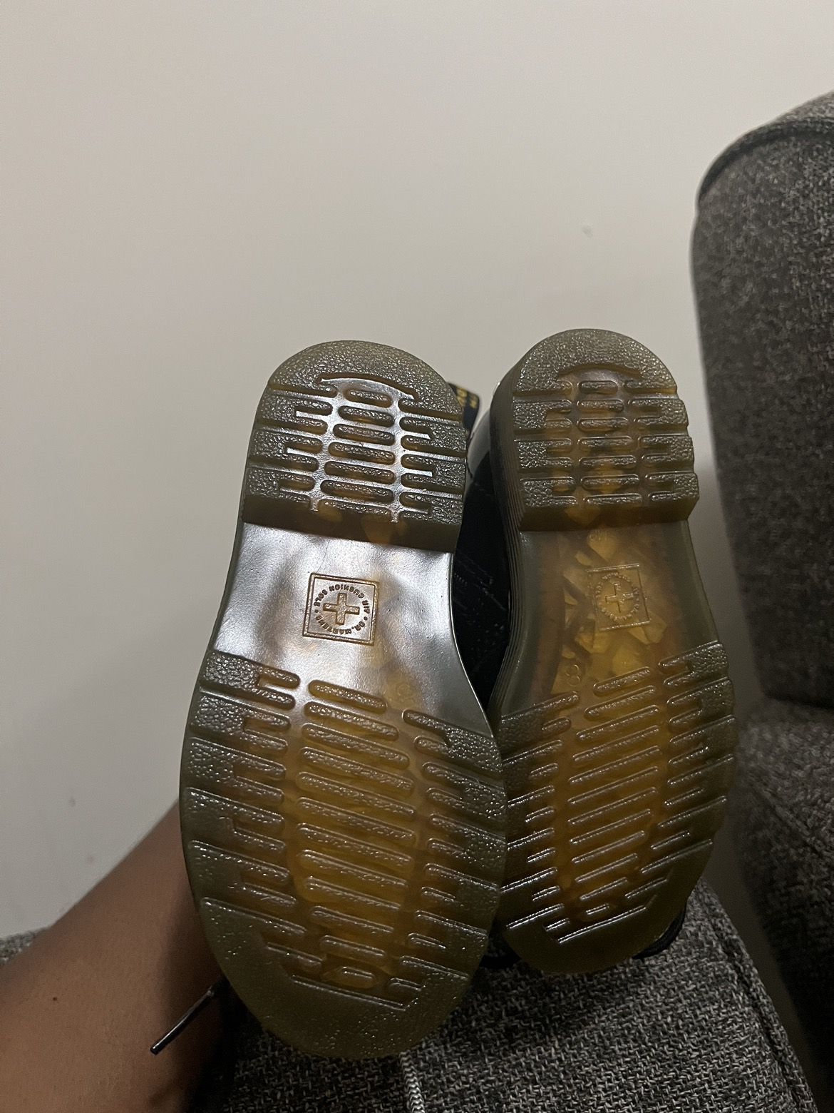 Dr. Martens image indicator(4)