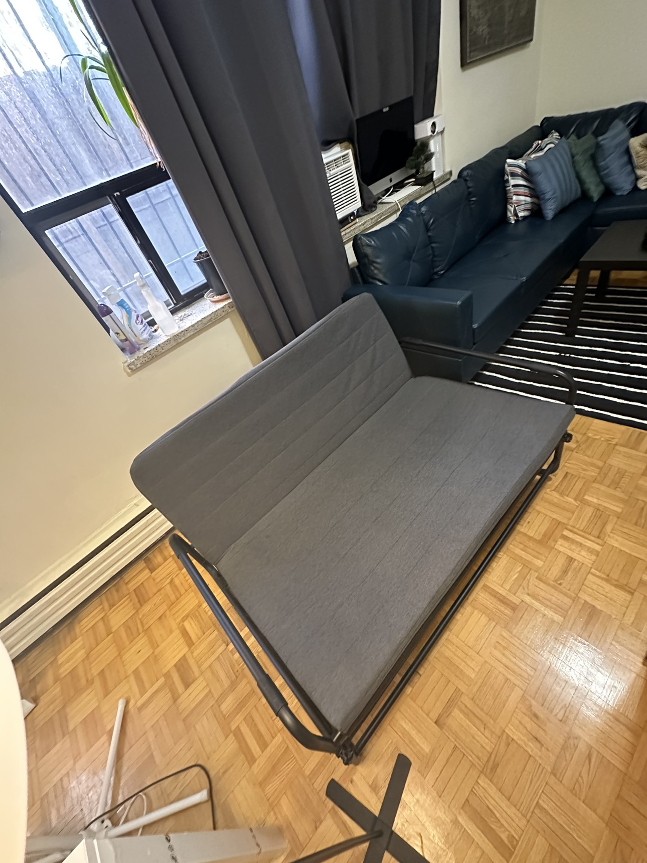 Sofa bed and table and chairs set - photo 2