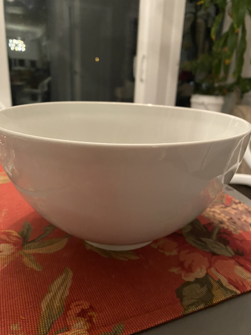 Ceramic serving bowl thumbnail