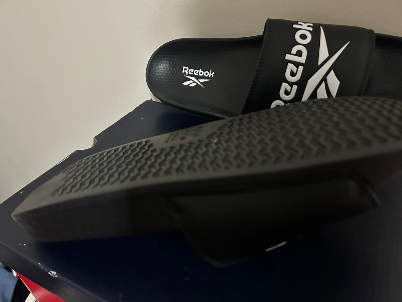 REEBOK UNISEX NEW SLIDES 🩴🩴 with BOX image indicator(4)