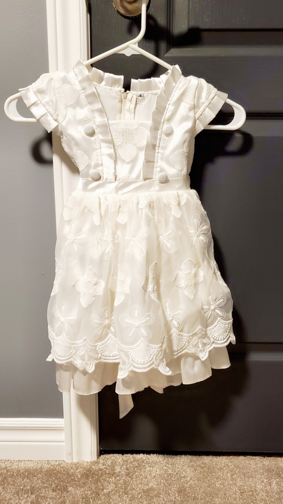 Size 2T- 3T toddler girl white dress thumbnail