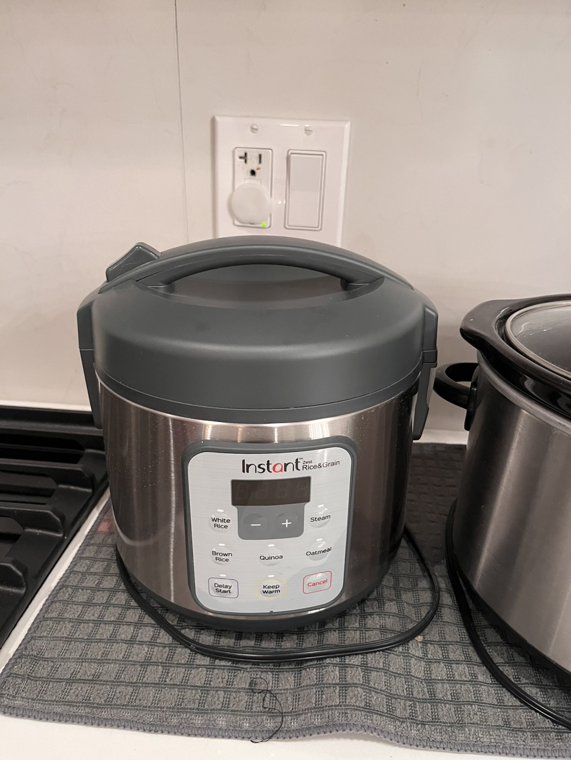 Instant rice cookers
