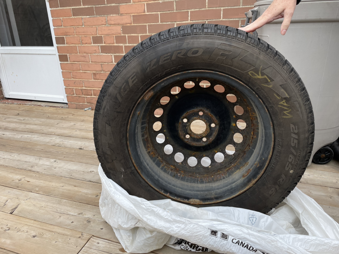 Used Chevy Trax Winter Tires 215/65 R16102T M+S Full Set of 4 image indicator(4)