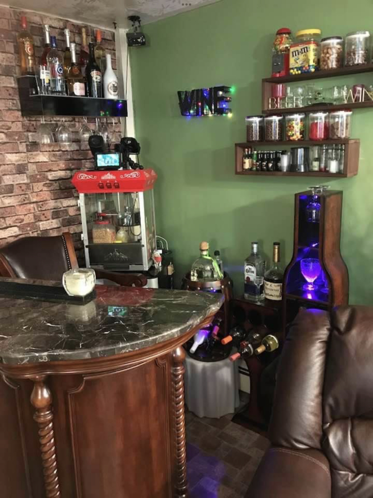 Wine and wine glass shelf - photo 4