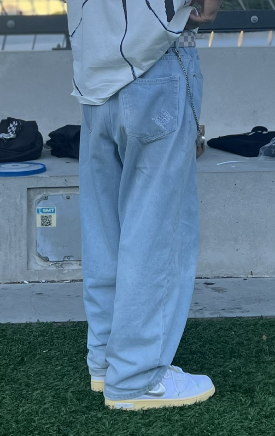 Decadeworldwide blue baggy skate jeans thumbnail