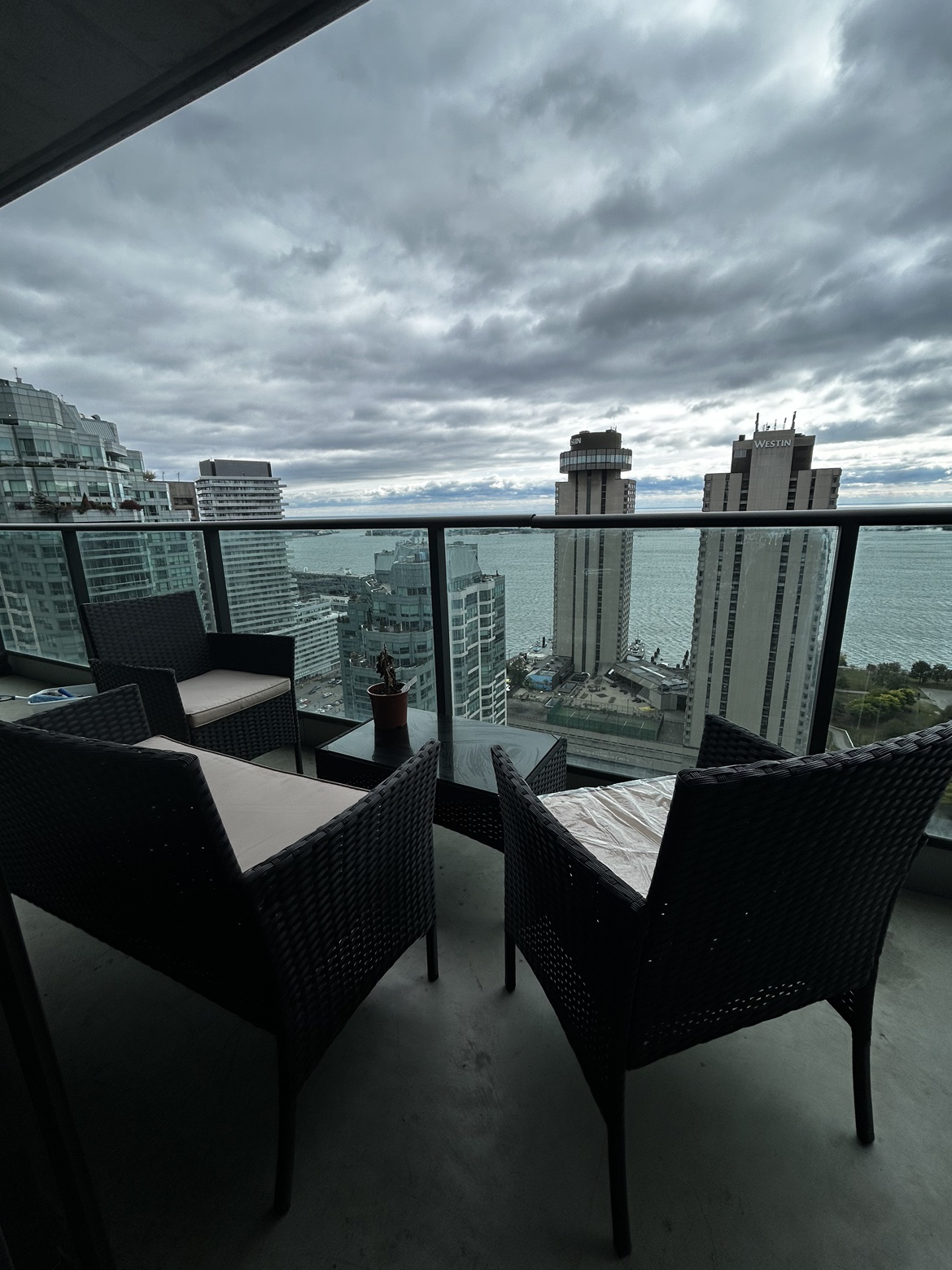 Indoor/outdoor patio set
