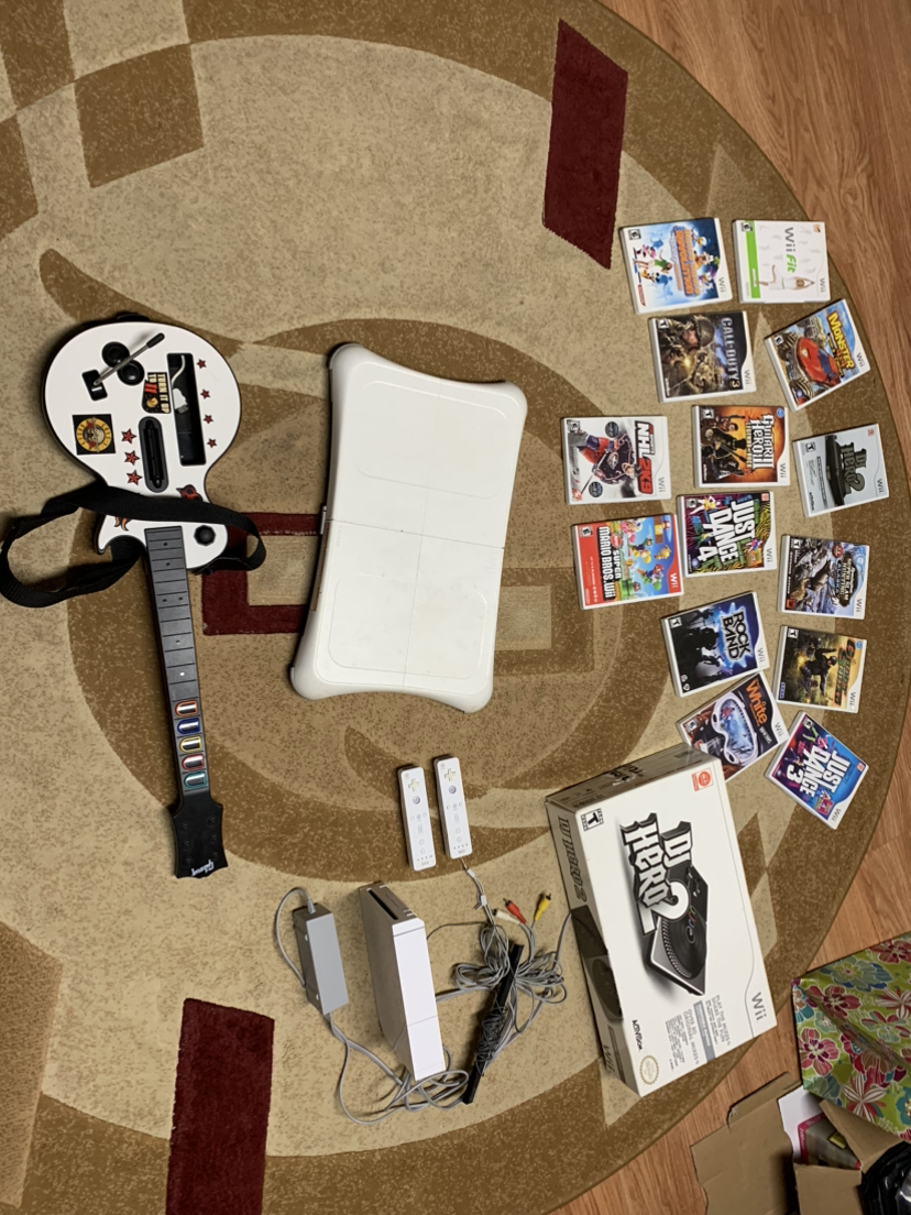 Nintendo Wii + Games thumbnail