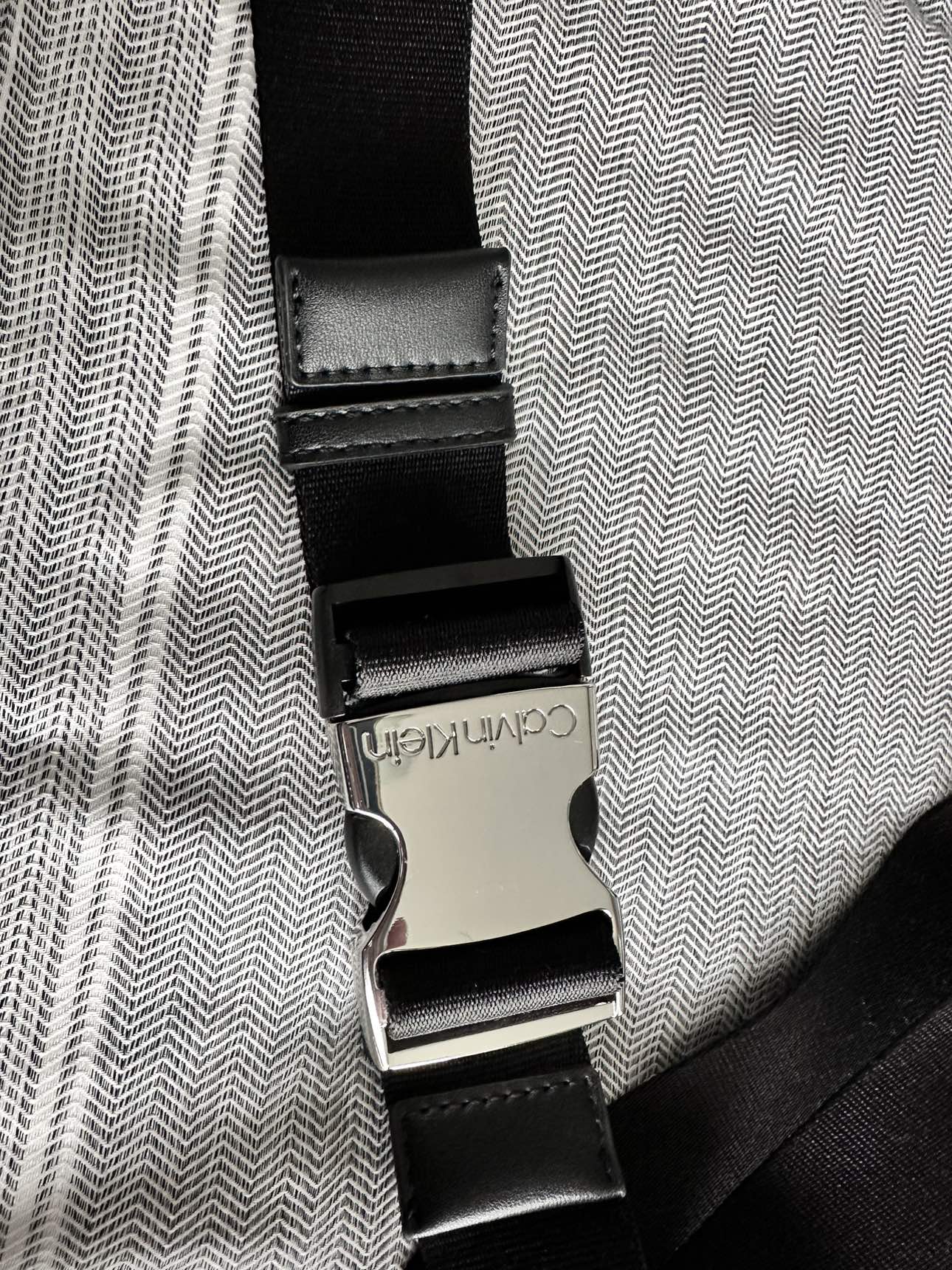 Calvin Klein crossing bag - photo 4