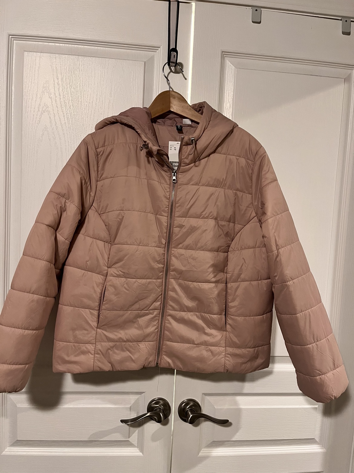 H&M brand new bomber jacket image indicator(8)