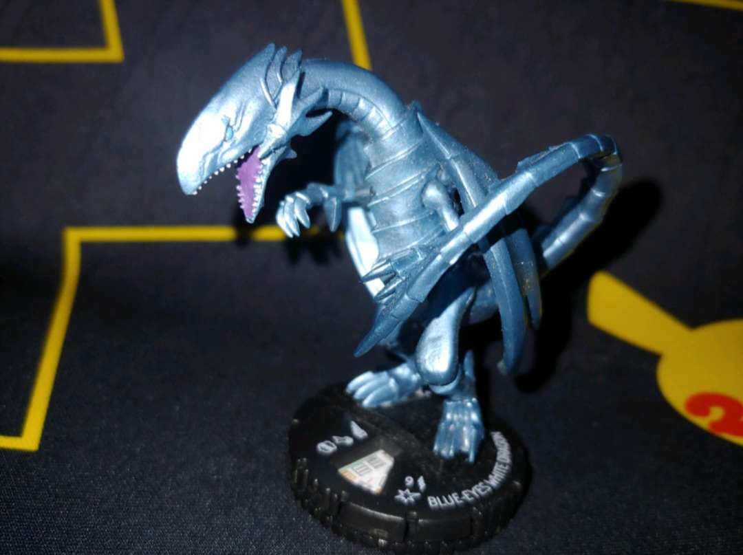 2014 Yu Gi Oh Series 1 Heroclix Set: Blue Eyes White Dragon #053