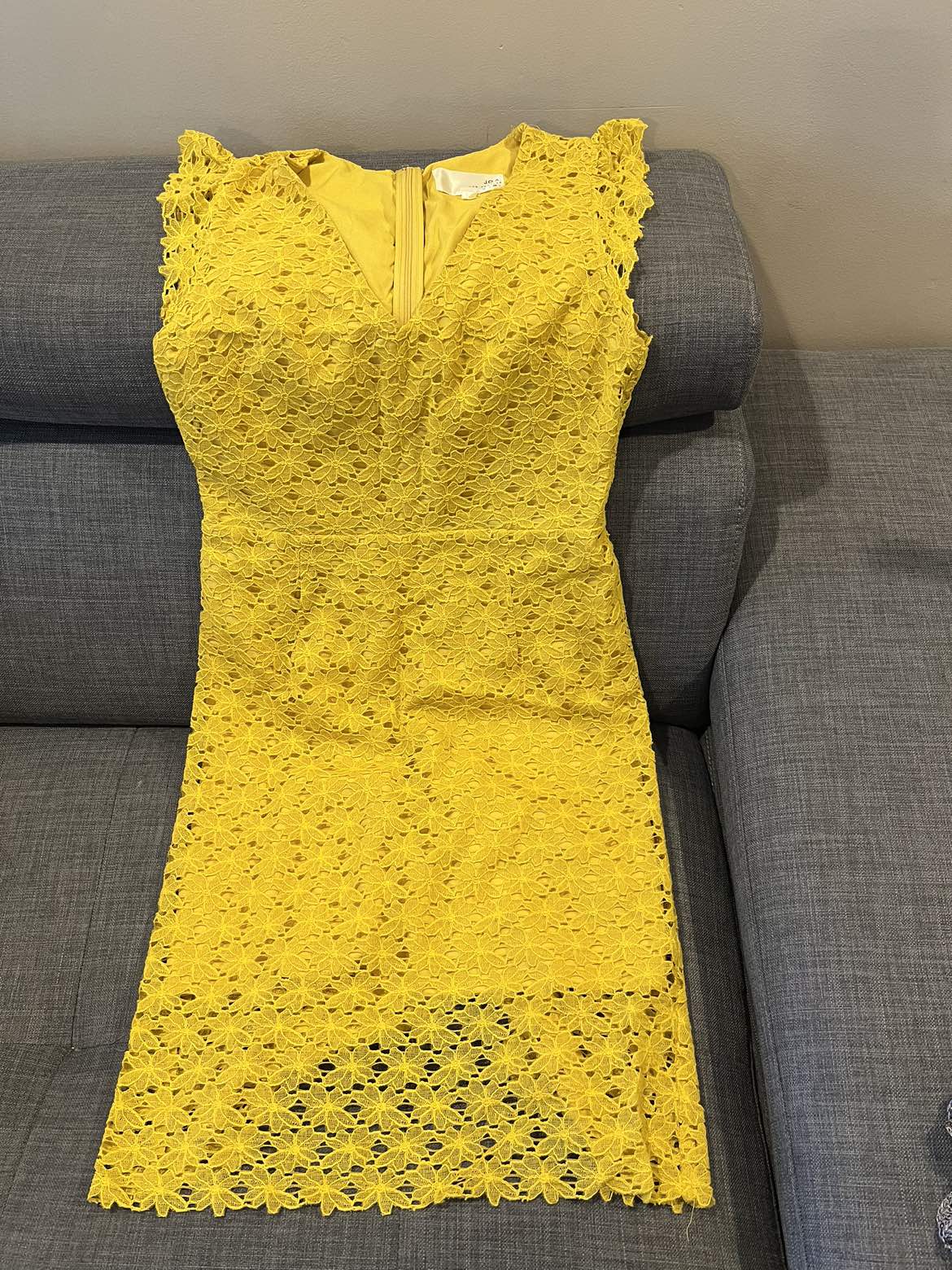 Beautiful Lace Dress thumbnail