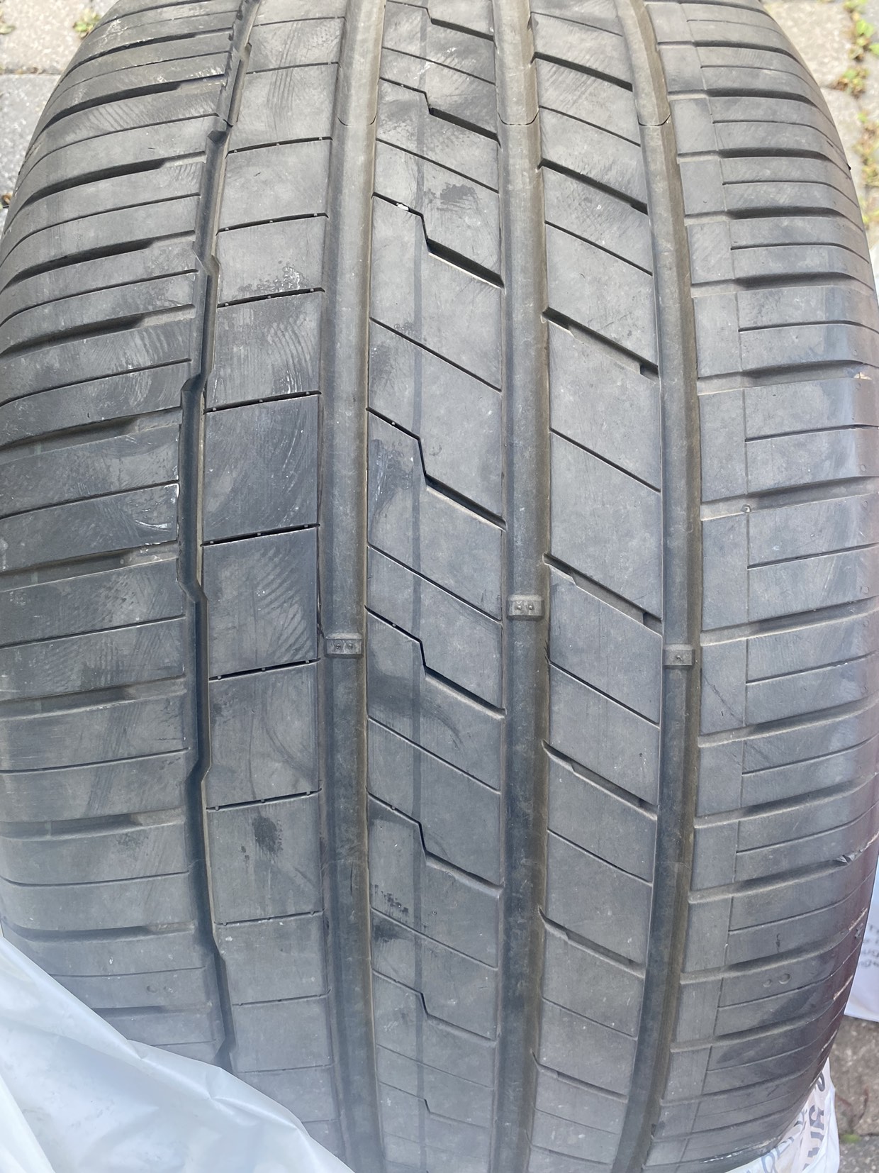 1 set stagger summer tire thumbnail