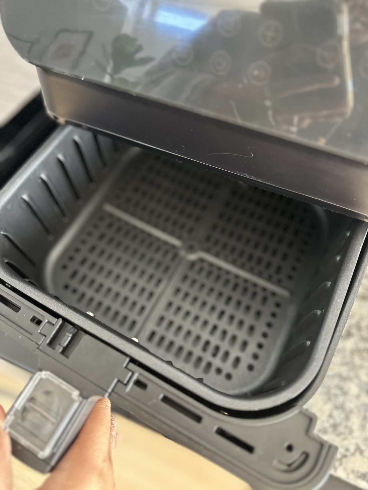 Cosori XL Air Fryer Oven Combo 5.8qt image indicator(5)