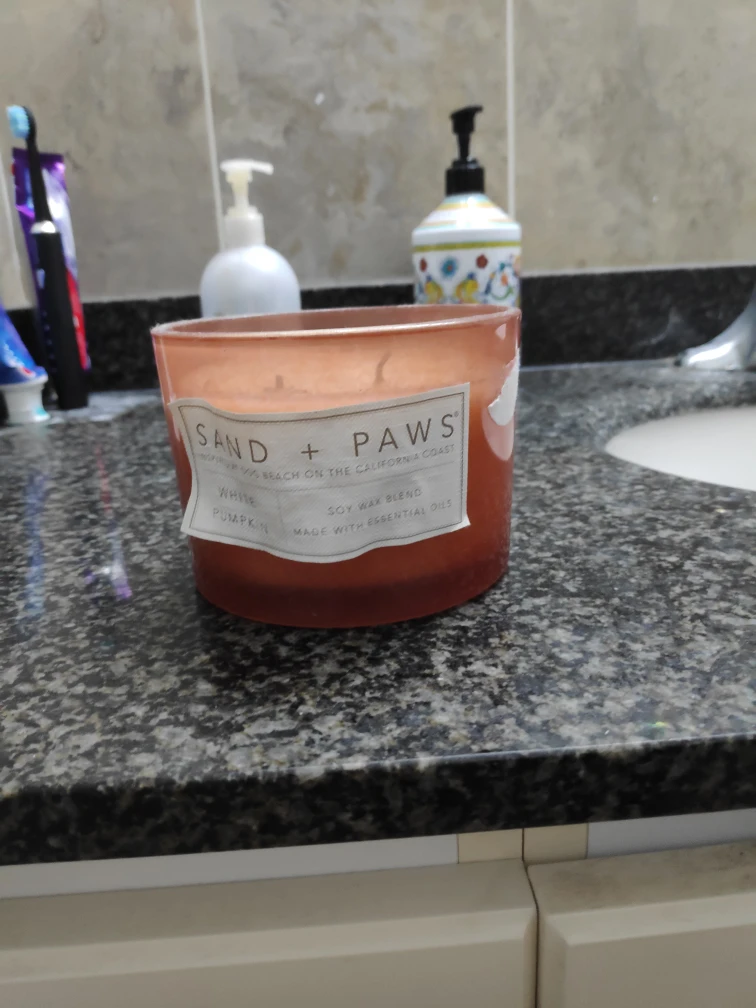 Sand+paws soy candle image indicator(2)