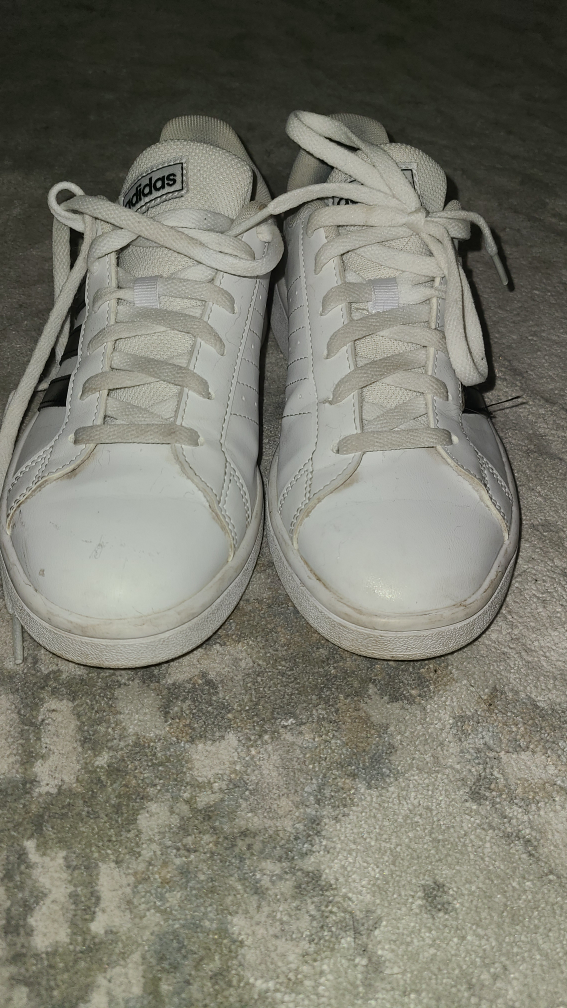 Adidas women's US size 6 - photo 4