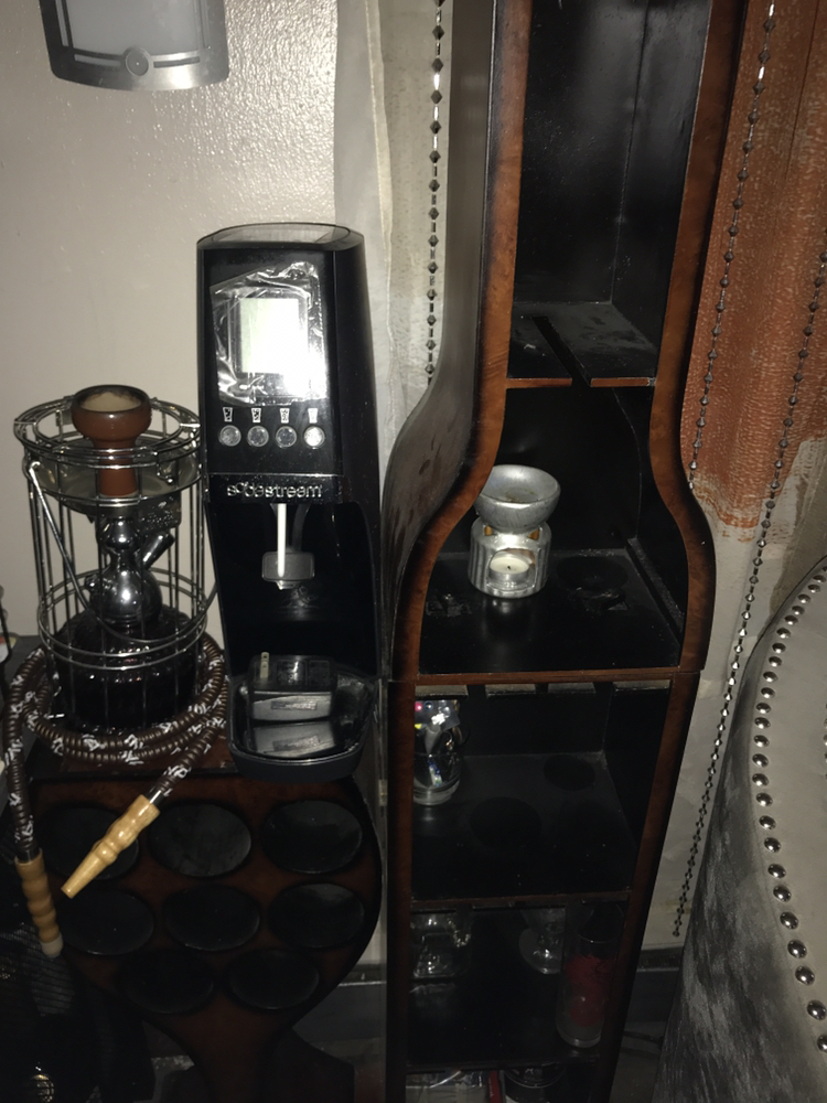 Wine and wine glass shelf - photo 2