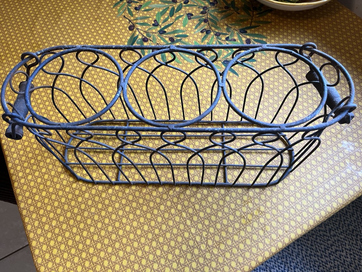 Wine holder