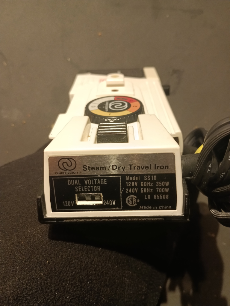 Travel iron - photo 2
