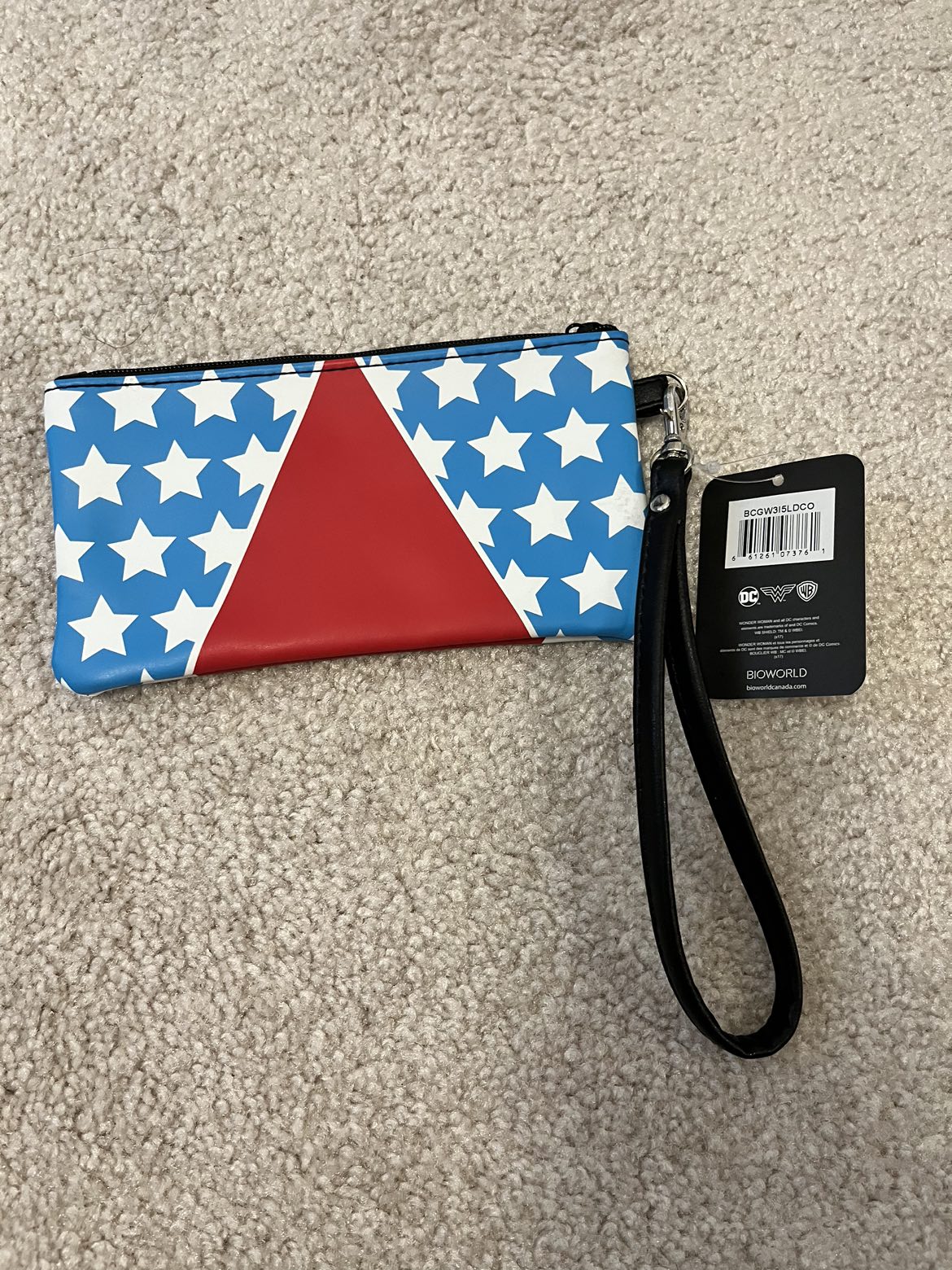 Wonderwoman wristlet image indicator(3)