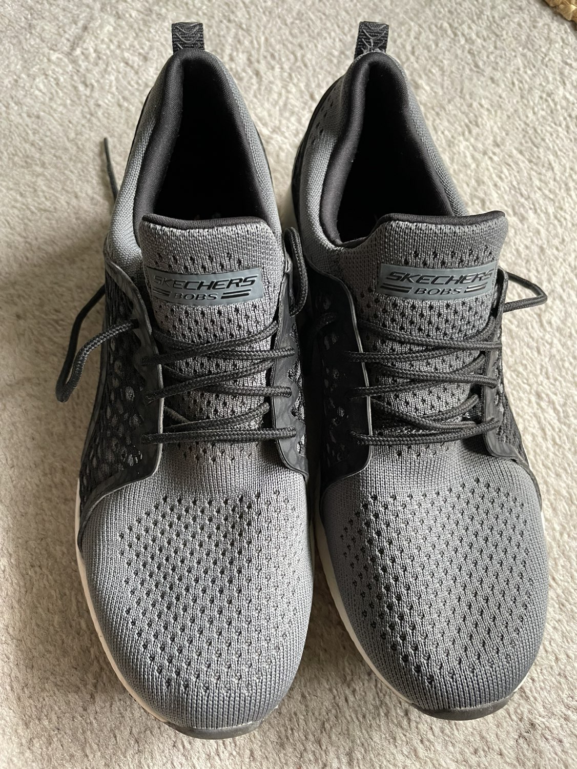 Skechers Slip On Runners thumbnail