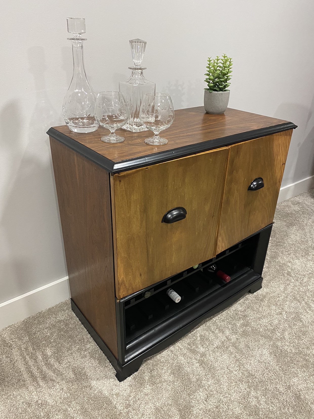 Unique MCM Liquor / Bar / Wine Cabinet - Midnapore SE