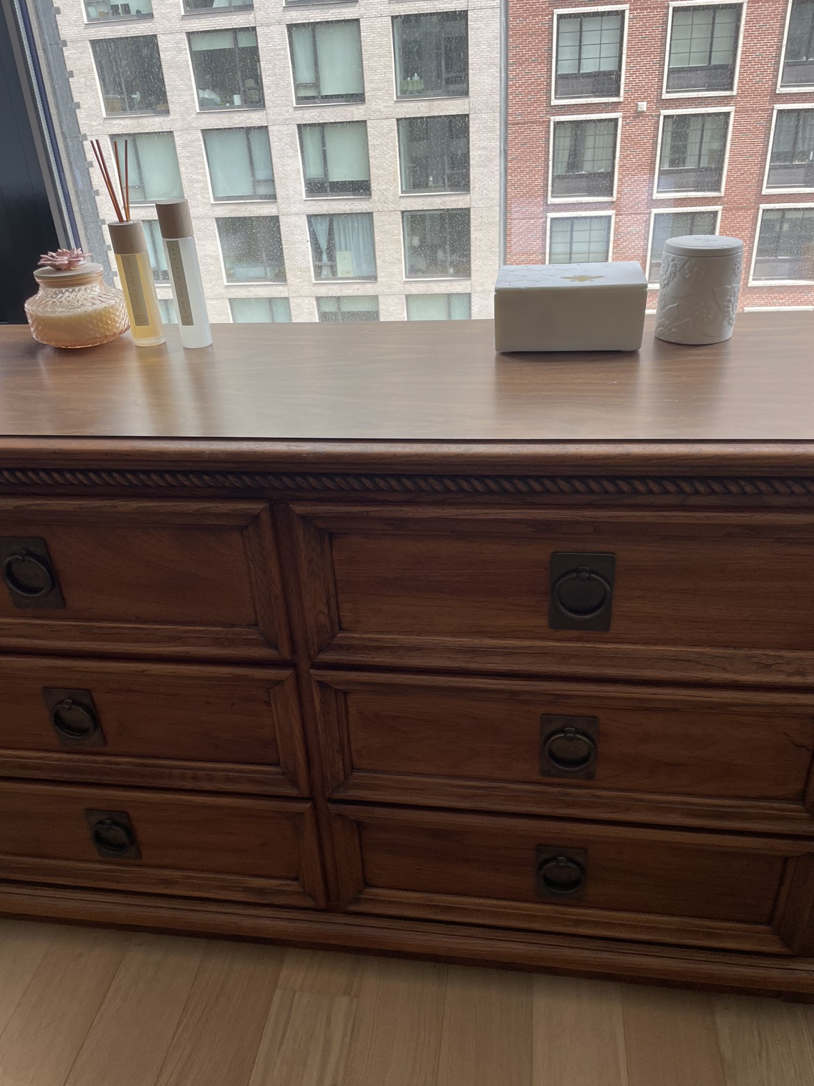 Real wood dresser with mirror - photo 5