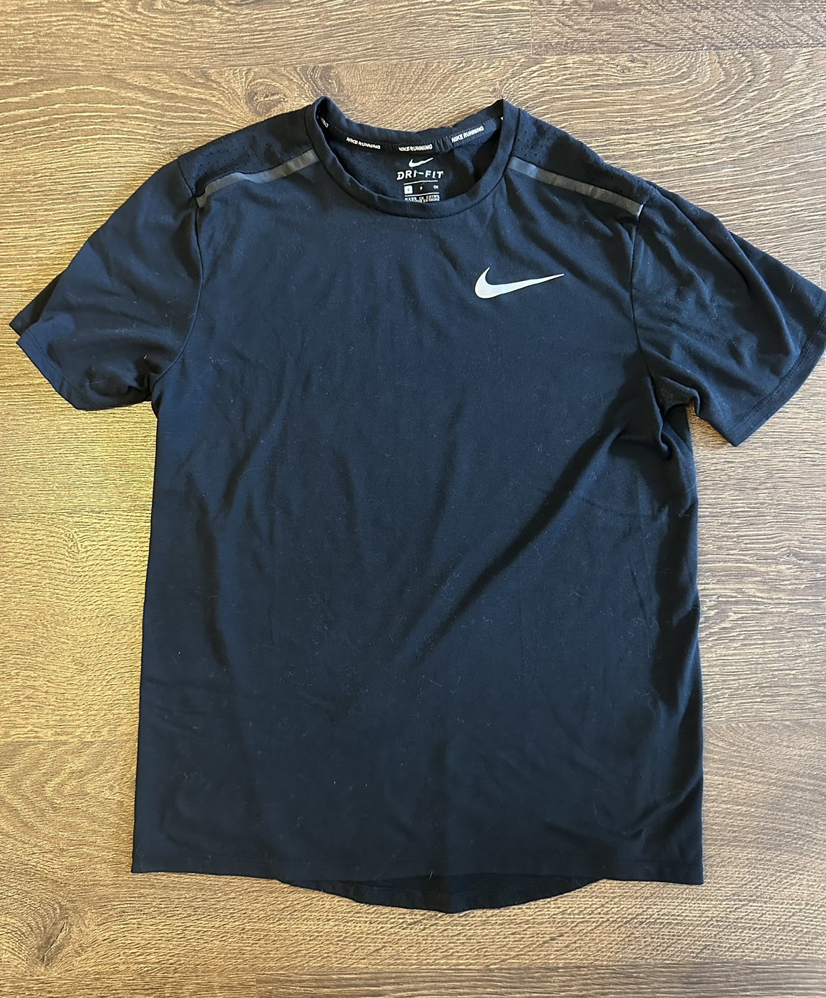 Men’s Nike Running T-Shirt - Size S