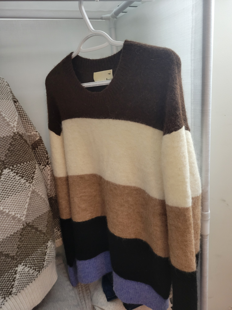 Wilfred sweater