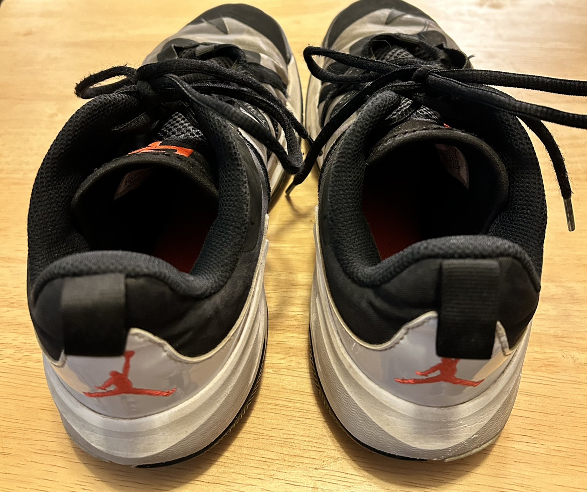 ✨✨Gym Shoes Size Y6.5 image indicator(2)