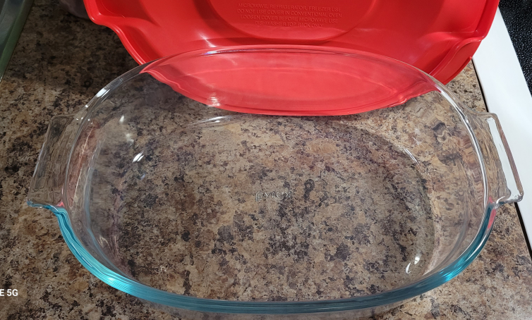 Pyrex baking dish/glassware with cover - photo 3