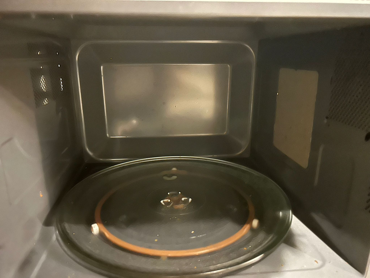 Microwave - photo 2