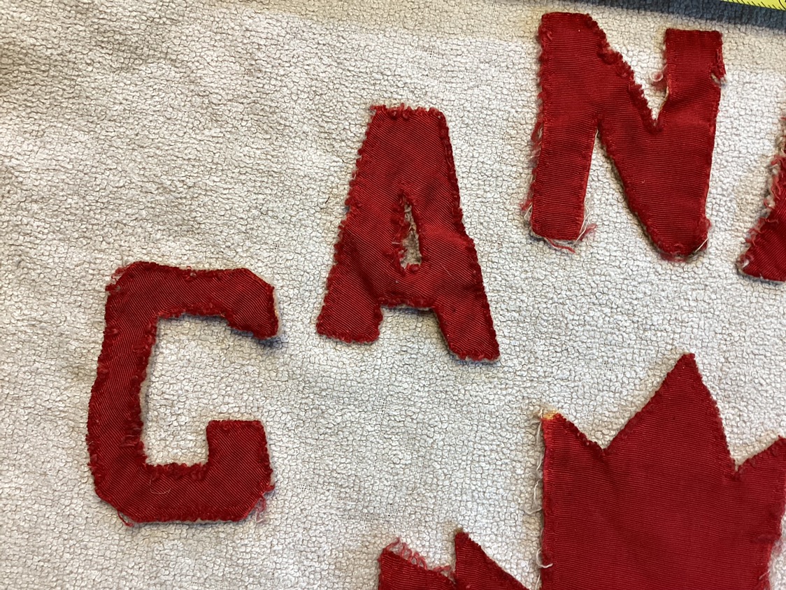 Rare 1968 CANADA OLYMPIC HOCKEY TEAM CREST from ORIGINAL SWEATER image indicator(5)