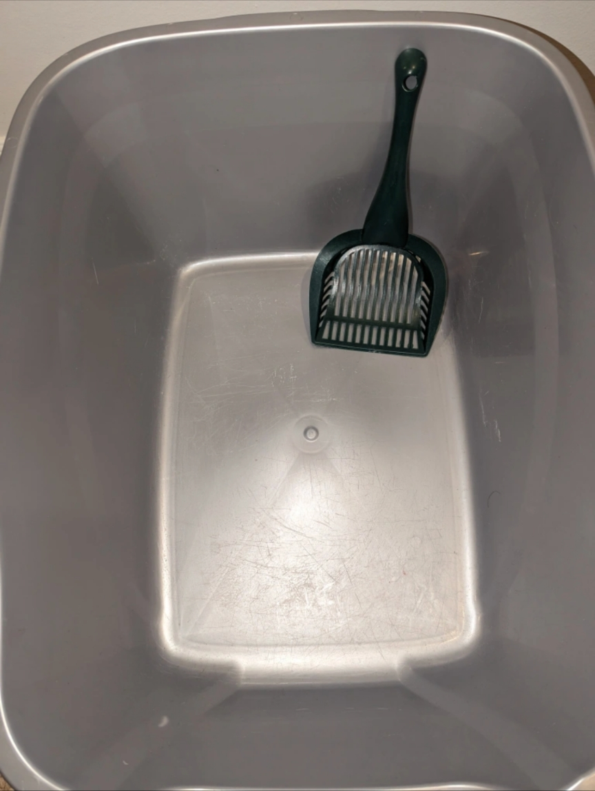 Litter box with sifter scoop. - photo 2