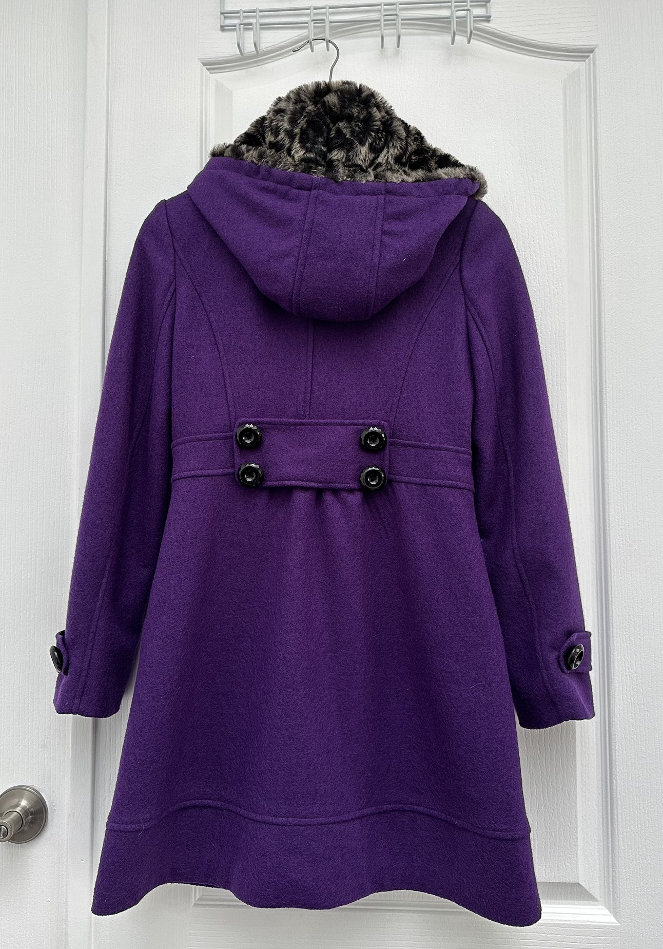Purple Ladies Size L Warm Wool Fall/Winter Coat image indicator(2)