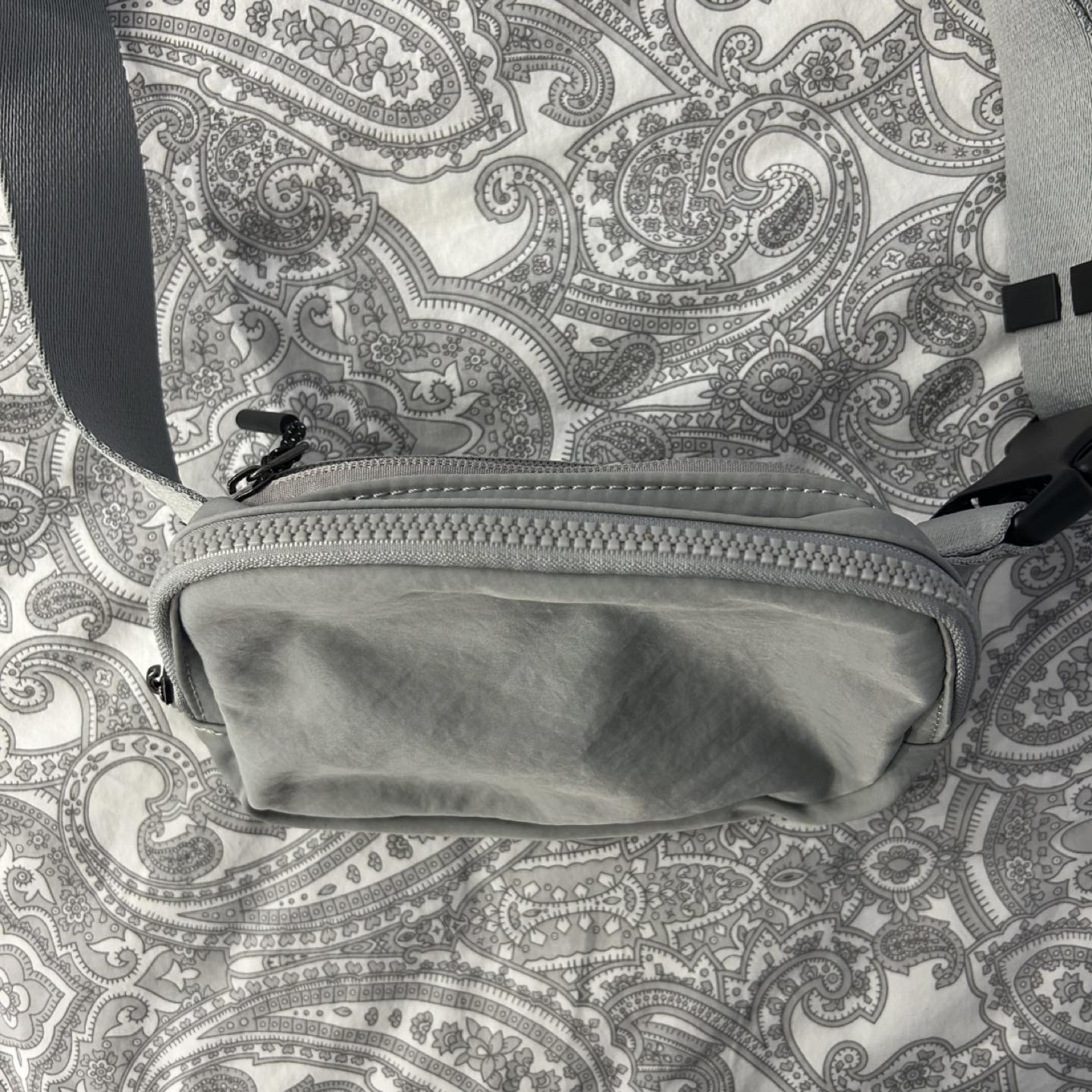 Grey Mini Fannypack/Crossbody Sling 🦃 - photo 4