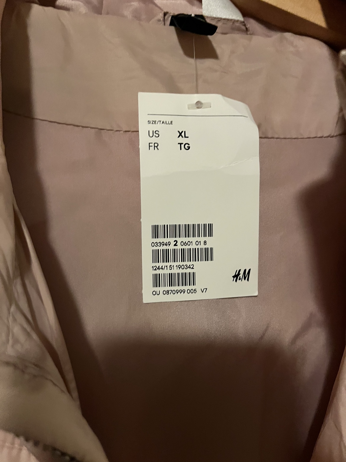 H&M brand new bomber jacket image indicator(4)